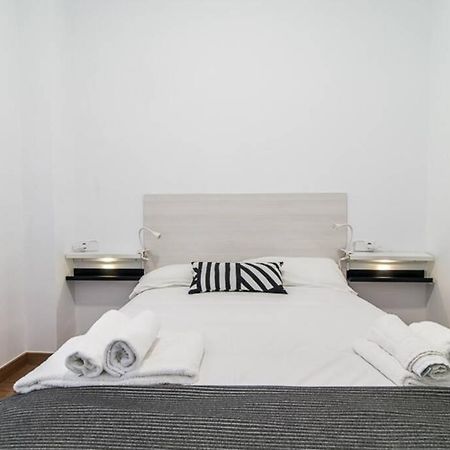 #15Pin-2 Apartamento De Un Dormitorio Plaza Castilla マドリード エクステリア 写真