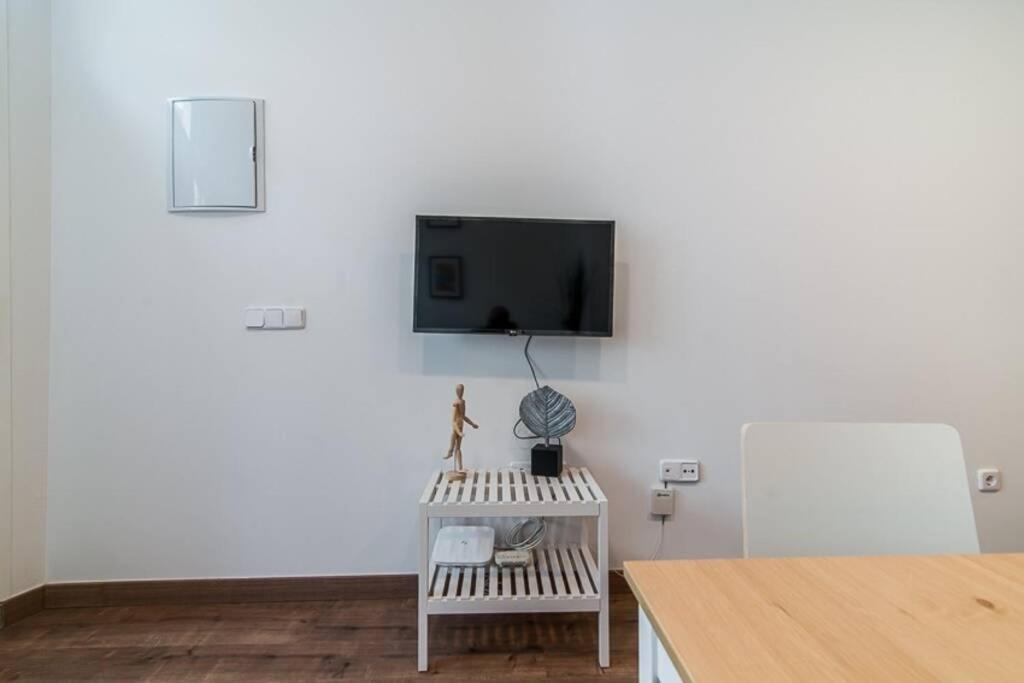 #15Pin-2 Apartamento De Un Dormitorio Plaza Castilla マドリード エクステリア 写真